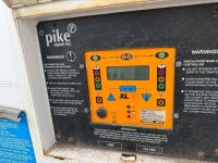 PIKE XL SOLAR POWERED TRAFFIC LIGHTS - 8