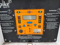 PIKE XL SOLAR POWERED TRAFFIC LIGHTS - 9