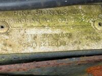 PIKE XL SOLAR POWERED TRAFFIC LIGHTS - 12