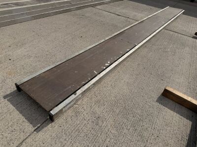 APPROX. 6m ALUMINIUM STAGING BOARD