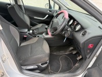 PEUGEOT 308 SPORT 1.6 HDI 110PS 5DR HATCHBACK - 16
