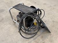 EARLEX 240V STEAM MASTER WALLPAPER STRIPPER - 5