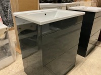 APPROX. 620 FLOOR STANDING VANITY UNIT & BASIN - 4