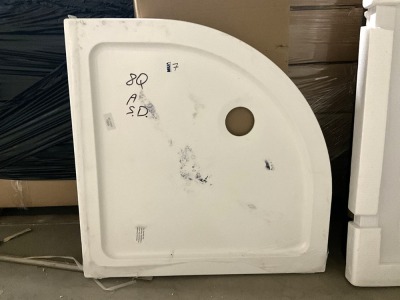 APPROX. 800 QUAD DOOR & TRAY