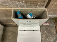 TOILET - 2