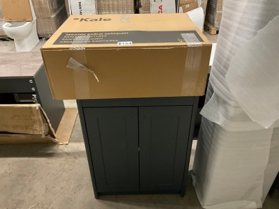 FLOOR STANDING VANITY UNIT & VICTORIAN 65cm BASIN