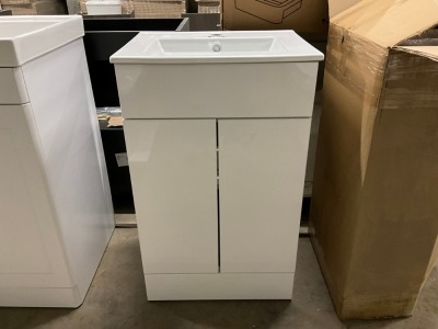 FLOOR STANDING VANITY UNIT & BASIN