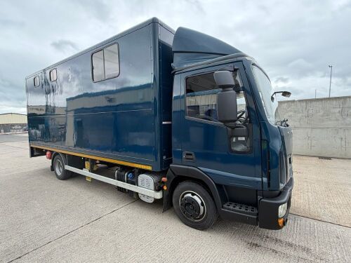 IVECO 75E16 7.5 TON AUTOMATIC 3 STALL HORSE BOX LORRY ON AIR