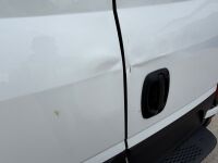 IVECO DAILY 35S14 3520L 2.3 HI-MATIC HIGH ROOF VAN - 29