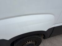 IVECO DAILY 35S14 3520L 2.3 HI-MATIC HIGH ROOF VAN - 31