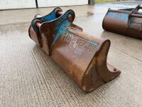 APPROX. 6ft STRICKLAND SHUGH BUCKET TO SUIT 13 TON MACHINE - 7