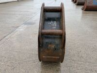 APPROX. 1ft WHITES TOOTHLESS DIGGING BUCKET TO SUIT 6-8 TON MACHINE - 6