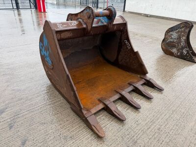 APPROX. 4ft STRCIKLAND TOOTHED DIGGING BUCKET TO SUIT 13 TON MACHINE