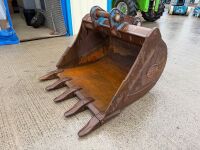 APPROX. 4ft STRCIKLAND TOOTHED DIGGING BUCKET TO SUIT 13 TON MACHINE - 3