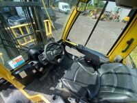 HYSTER 7 TON DIESEL FORKLIFT - 12