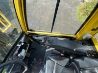 HYSTER 7 TON DIESEL FORKLIFT - 15
