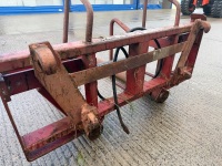 LAWRENCE EDWARDS HYDRAULIC BALE LIFTER&nbsp; - 8