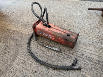 HYDRAULIC ROCK AHMMER TO SUIT 3-4 TON MINI DIGGER