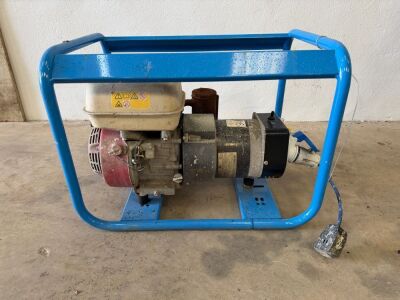PRAMAC 3250 2.4KVA PETROL GENERATOR