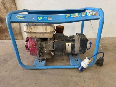 PRAMAC 3250 2.4KVA PETROL GENERATOR