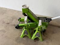 SEALEY 3 TON HYDRAULIC TROLLEY JACK &2No. SEALEY 3 TON AXLE STANDS - 7