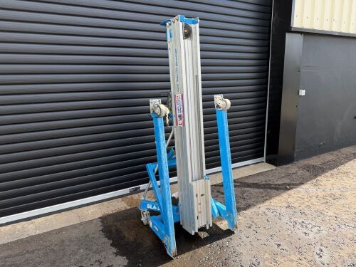 GENIE SLA-15 MATERIAL LIFT