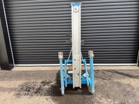 GENIE SLA-10 MATERIAL LIFT - 2