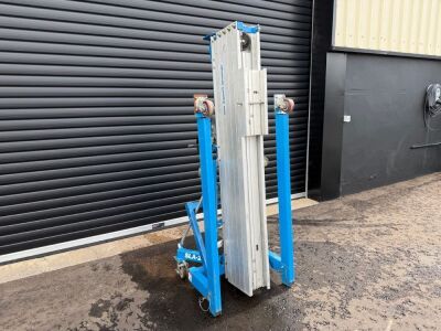 GENIE SLA-25 MATERIAL LIFT