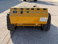 UNUSED VELON AT1000 REMOTE CONTROL TRACKED LAWNMOWER - 4