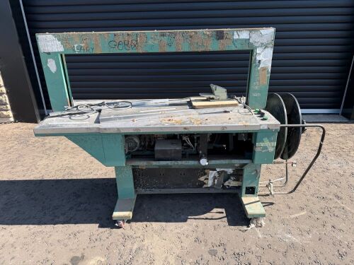 SIGNODE LC1000 240v STRAPPING MACHINE