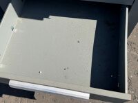 APPROX. 4ft x 2ft WORK BENCH C/W VICE & DRAWERS - 9