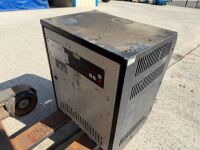 JUNGHEINRICH ETV110 BATTERY OPERATED FORKLIFT - 10
