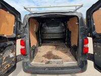 PEUGEOT EXPERT 1400 PROFESSIONAL STANDARD 2.0 BLUE HDI 120PS - 29