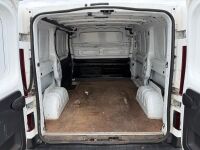 RENAULT TRAFIC SL27 BUSINESS+ SWB 1.6 DCI 120PS - 17