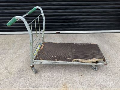 MOBILE TROLLEY