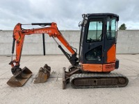 HITACHI ZX26U 2.6 TON MINI DIGGER - 2