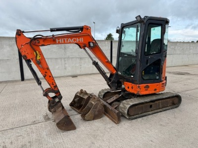 HITACHI ZX26U-5A 2.6 TON MINI DIGGER