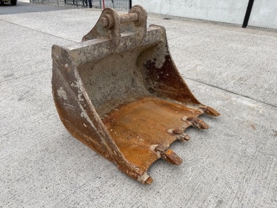 APPROX. 4ft MILLER TOOTHED DIGGING BUCKET TO SUIT 13 TON MACHINE