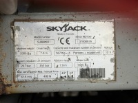 SKYJACK SJ6826RT ROUGH TERRAIN DIESEL SCISSOR LIFT - 18