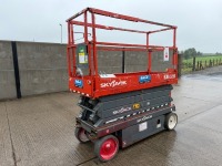 SKYJACK SJIII-3226 26FT BATTERY OPERATED SCISSOR LIFT