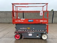 SKYJACK SJIII-3226 26FT BATTERY OPERATED SCISSOR LIFT - 2