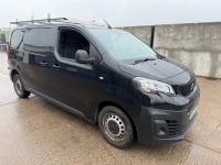 PEUGEOT EXPERT 1400 PROFESSIONAL STANDARD 2.0 BLUE HDI 145PS