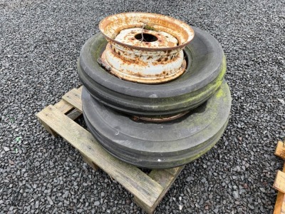 2No. 7.5-16SL PARN WORN TYRES & RIMS TO SUIT FORD TRACTOR