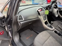 VAUXHALL ASTRA EXCLUSIVE 1.7 CDTI 16V ECOFLEX - 10