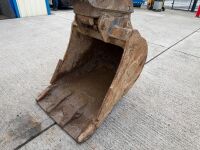 HITACHI ZX130LCN-5B 13 TON EXCAVATOR - 13