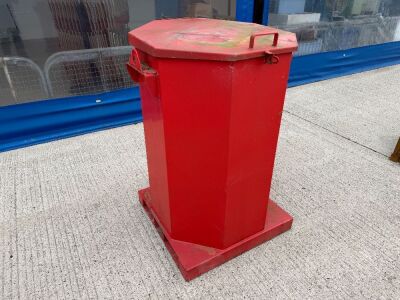 WESTERN 210lt METAL BUNDED OIL JAR STORE