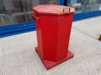 WESTERN 210lt METAL BUNDED OIL JAR STORE
