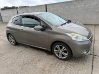 PEUGEOT 208 ALLURE 1.4 HDI 3DR HATCHBACK