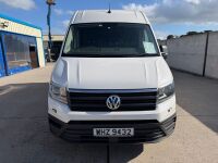 VOLKSWAGEN CRAFTER CR35 TRENDLINE MWB RWD 2.0 TDI 177PS HIGH ROOF VAN - 4