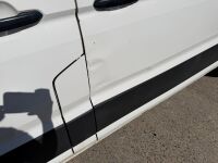 VOLKSWAGEN CRAFTER CR35 TRENDLINE MWB RWD 2.0 TDI 177PS HIGH ROOF VAN - 8